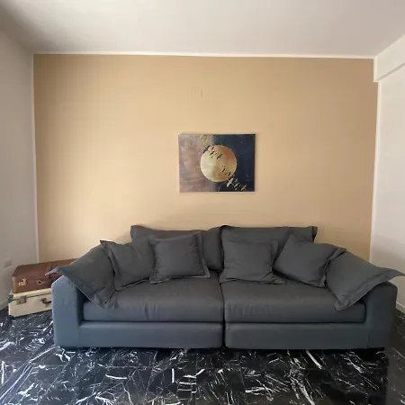 Ludo's Guest house